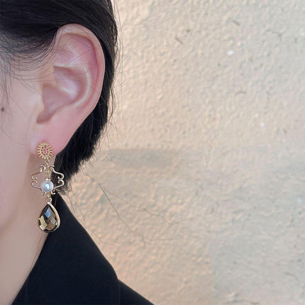 Elegant Handcrafted Geometric Earrings for Women High-Quality Fashion Jewelry
