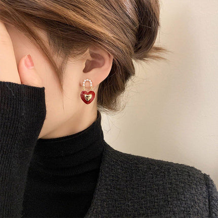 Red Heart Pearl Stud Earrings Fashion Jewelry Elegant Women Accessories