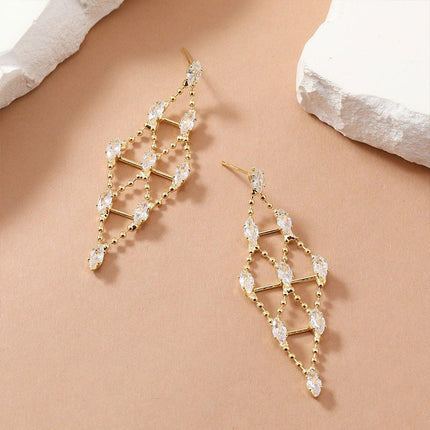 Luxury Diamond-shaped Geometric Hollow Stud Earrings Women Fashion Jewelry