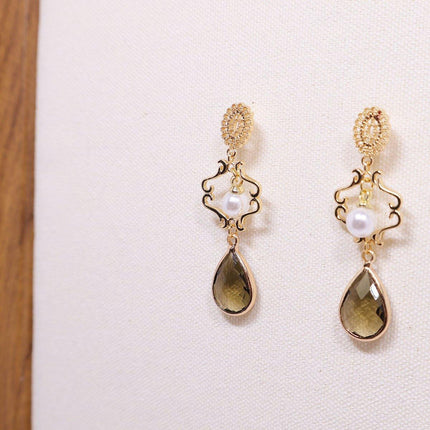 Elegant Handcrafted Geometric Earrings for Women High-Quality Fashion Jewelry