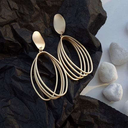 Retro Geometric Hollow Earrings Elegant Simple Design for Women Fashion Jewelry