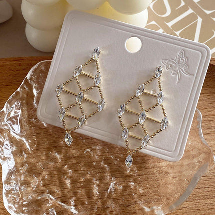 Luxury Diamond-shaped Geometric Hollow Stud Earrings Women Fashion Jewelry