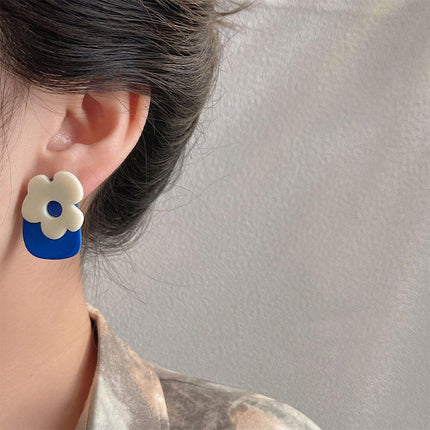 Klein Blue Flower Earrings for Women Fashion Jewelry Elegant Gift for Her