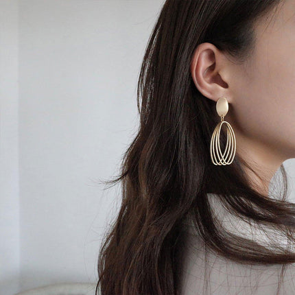 Retro Geometric Hollow Earrings Elegant Simple Design for Women Fashion Jewelry