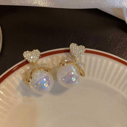 Love Pearl Earrings Elegant Temperament Jewelry for Women Chic Fashion Gift