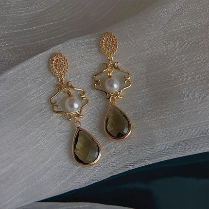Elegant Handcrafted Geometric Earrings for Women High-Quality Fashion Jewelry