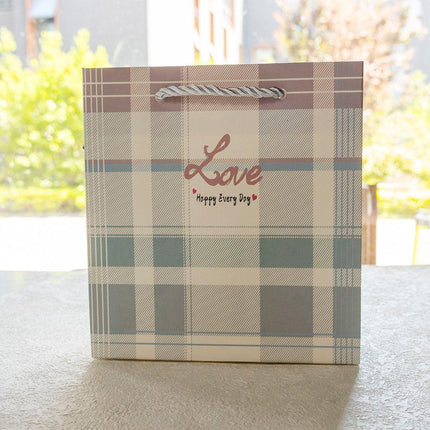 25pcs 14x15x7cm Creative Cartoon Paper Gift Bags Tote for Students Birthday Parties