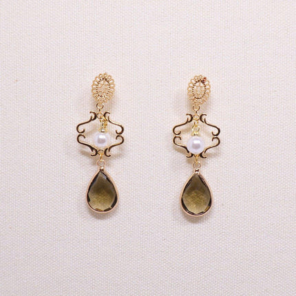 Elegant Handcrafted Geometric Earrings for Women High-Quality Fashion Jewelry