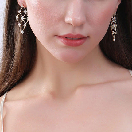 Luxury Diamond-shaped Geometric Hollow Stud Earrings Women Fashion Jewelry