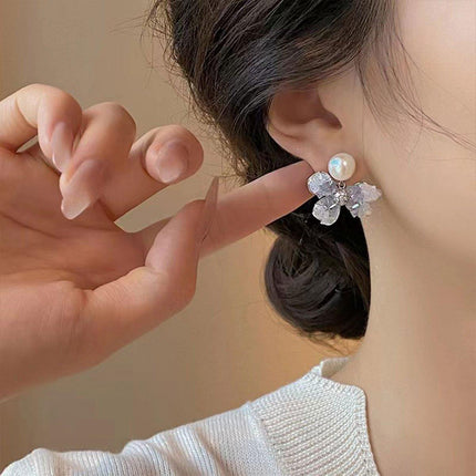 Luxury Crystal Butterfly Bow Earrings Elegant Dangle Fashion Jewelry Women