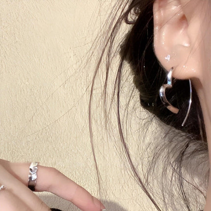 Simple Heart Earrings Elegant Design Minimalist Jewellery for Women Gifts