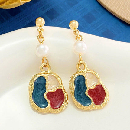 Elegant Hong Kong Vintage Style Color-Matching Earrings Oil Painting Design
