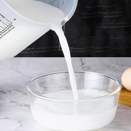 2.5L Plastic Baking Measuring Cup Splash Proof Graduated Mixing Bowl With Lid
