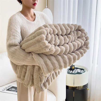 Plush Blanket Leisure Blanket Autumn Winter Warm Nap Throw Soft Cozy