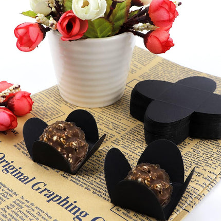 200pcs Valentines Day Paper Chocolate Trays Foldable Dessert Packaging Gift
