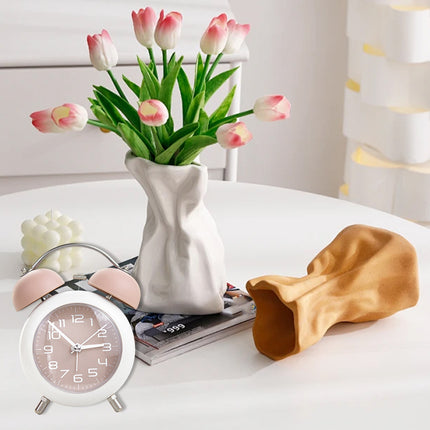 Strong Wake-Up Alarm Clock with Night Light Battery-Powered Silent Durable