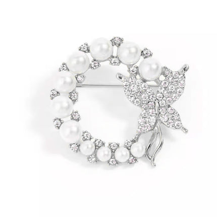 Pearl Butterfly Brooch Pin Round Crystal Wreath Gold Tone Fashion Pin