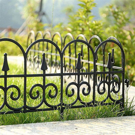 12pcs Outdoor Plastic Garden Fence Decorative Hedge Fence for Patio Landscaping