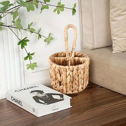 Handmade Woven Round Storage Basket Simple Hand Placement Basket for Home Decor