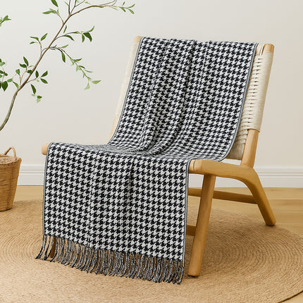 Black and White Houndstooth Bed Runner Decorative Throw for Hotel or Home Bedding