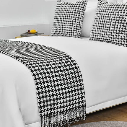 Black and White Houndstooth Bed Runner Decorative Throw for Hotel or Home Bedding