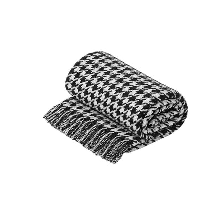 Black and White Houndstooth Bed Runner Decorative Throw for Hotel or Home Bedding
