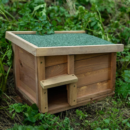Outdoor Wooden Hedgehog House with Felt Roof - Garden Small Animal Shelter