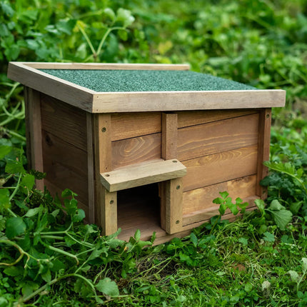 Outdoor Wooden Hedgehog House with Felt Roof - Garden Small Animal Shelter