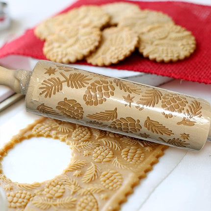 Christmas Wooden Rolling Pin Engraved Pine Cone Leaf Pattern Baking Embossed