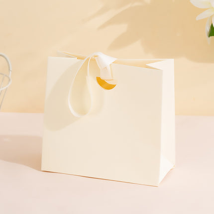 4PCS Paper Gift Bag with Ribbon Durable Gift Bags for Birthday Party Favors