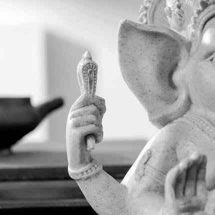 Resin Buddha Statue Carved Ornament Wealth God for Home Office Altar Decorative