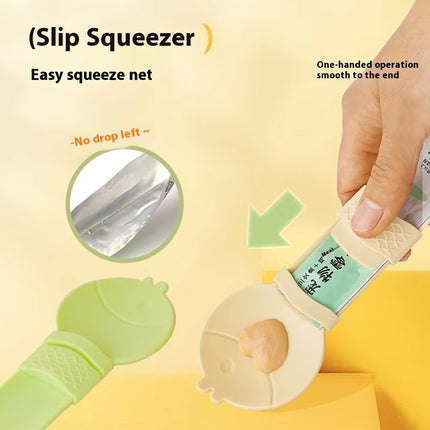 Cat Treat Spoon Feeder Pet Food Scoop for Kitten Wet Food Easy Clean Portable