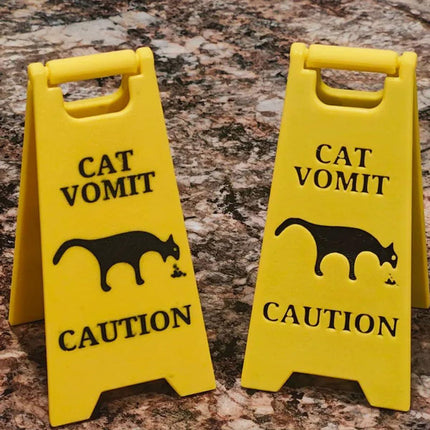 2PCS Mini Pet Vomit Warning Signs for Dog and Cat Mess Clean-Up Reminder