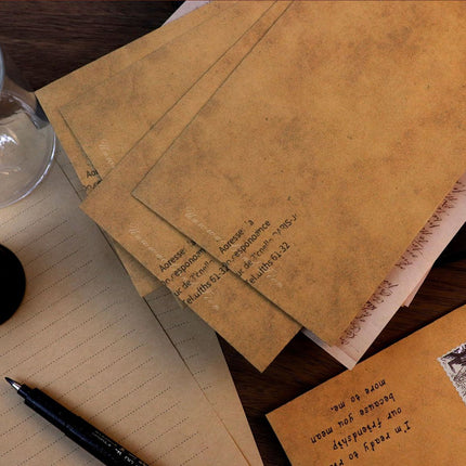 50PCS Vintage Kraft Paper Envelopes Self-Adhesive Durable for Invitations Use