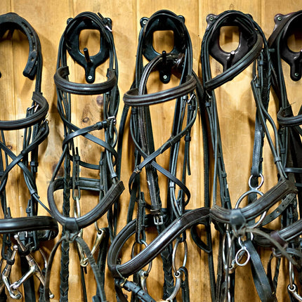 Horse Stable Tack Hooks Metal Bridle Rack Wall-Mounted Heavy Duty Accessories