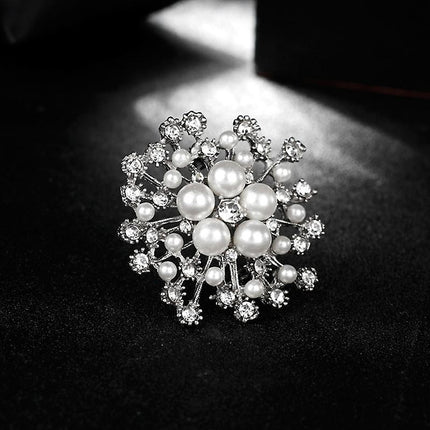 Snowflake Imitation Pearl Brooch Rhinestone Metal Alloy Pin For Coats Dresses