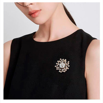 Snowflake Imitation Pearl Brooch Rhinestone Metal Alloy Pin For Coats Dresses