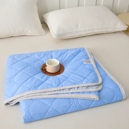Cooling Summer Quilt 180 x 200cm Ice Silk Solid Colour Lightweight Comforter
