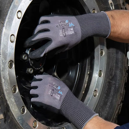 Breathable Durable Anti Slip Work Gloves Oil Resistant Coated Precision Work