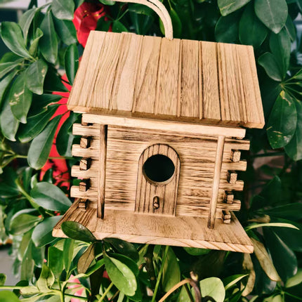 Wooden Bird House Outdoor Nest Breeding Box Pet Bird Shelter Hanging Cage