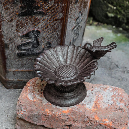 Retro Petal Shaped Bird Feeder Hanging Decorative Outdoor Garden Bird Feeding