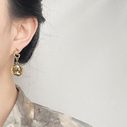 Vintage Baroque Style Imitation Pearl Earrings Women Elegant Fashion Jewelry