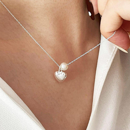 Luxury Zircon Love Pendant Necklace Elegant Copper Chain Jewelry Gift