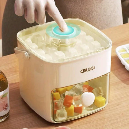 Portable Ice Compartment Cube Mold Plastic Ice Making Box and Ice Cube Holder