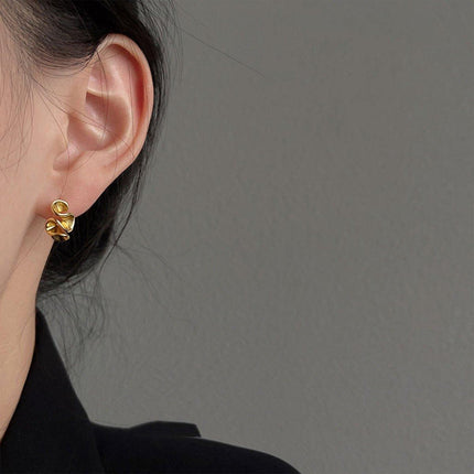 Small Premium Touch Earrings Stud Simple Elegant Design Fashion Jewelry
