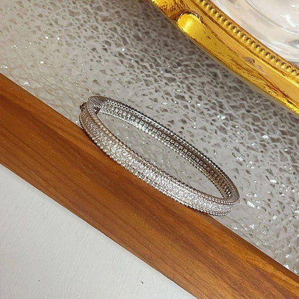 Elegant Oval Bracelet Minimalist Design Luxury Women Fashion Jewelry Gift