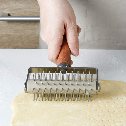 Stainless Steel Pizza Roller Wheel Hole Punch for Baking DIY Bread Baking Tool