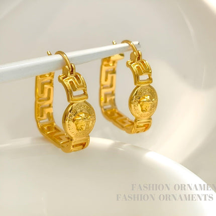 Vintage Matte Medusa Portrait Coin Earrings Elegant Fashion Jewelry for Women