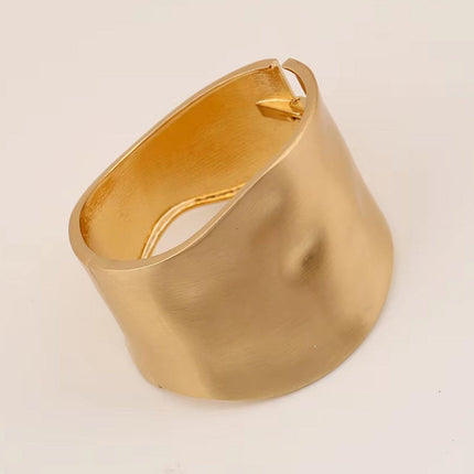 Wide Edge Exaggerated Bangle Fashion Bracelet Vintage Style Premium Jewellery