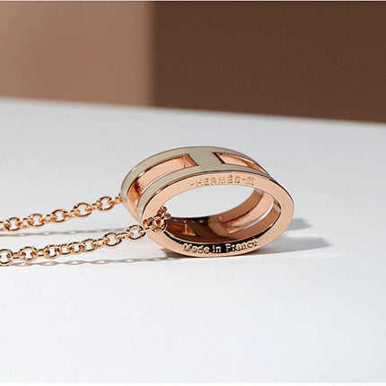 High version clavicle chain H enamel letter POP necklace women's oval rose gold pendant jewelry factory wholesale